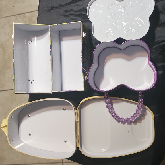 Set of Tin Boxes - Picture 8 of 12